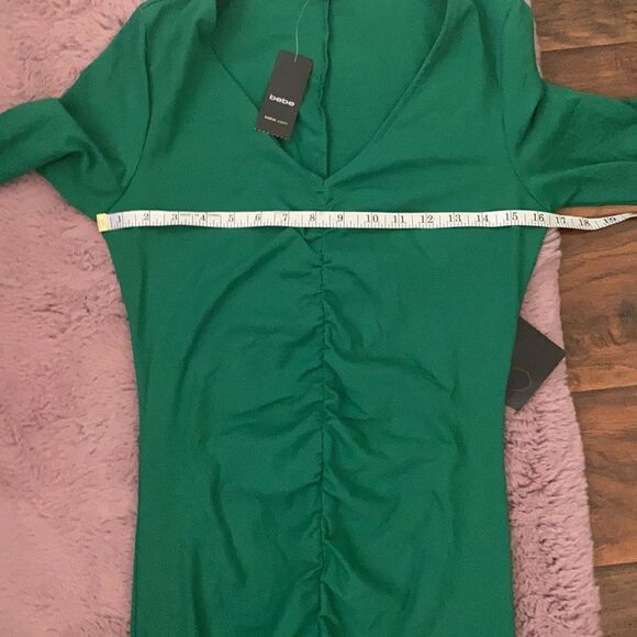 Bebe Green V-Neck Shirred Dress - Picture 12 of 15